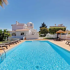 enar-6-bedroom-villa-with-pool.hotelaalgarve.com/